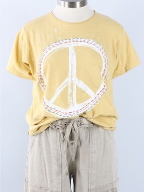 Kyla SEO Yellow Peace Sign Graphic Tee EUC